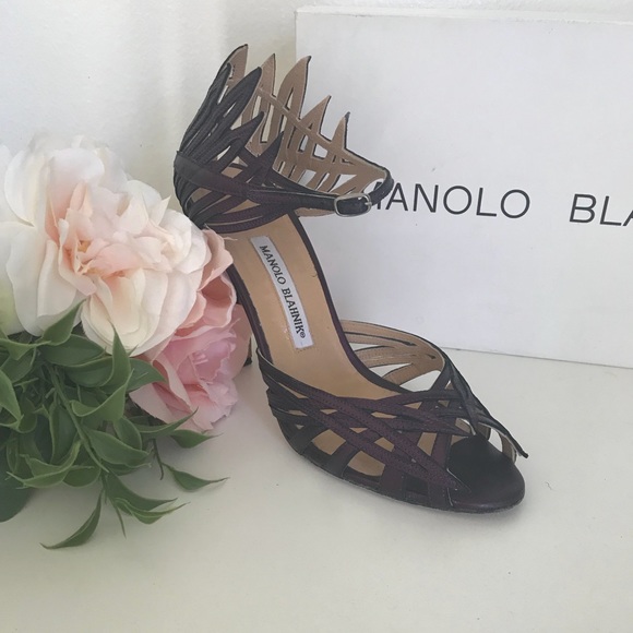 SALE‼️💖Manolo Blahnik Stunning Heels 👠 - Picture 3 of 8